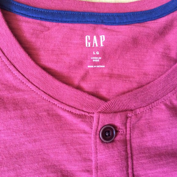 Gap Men's Short sleeve Large Henley Shirt Lived In Barn Red - Picture 2 of 9